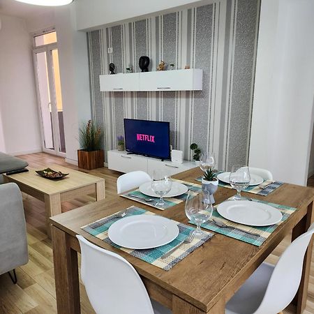 2E Apartment Myslym Shyri Tirana Exterior foto