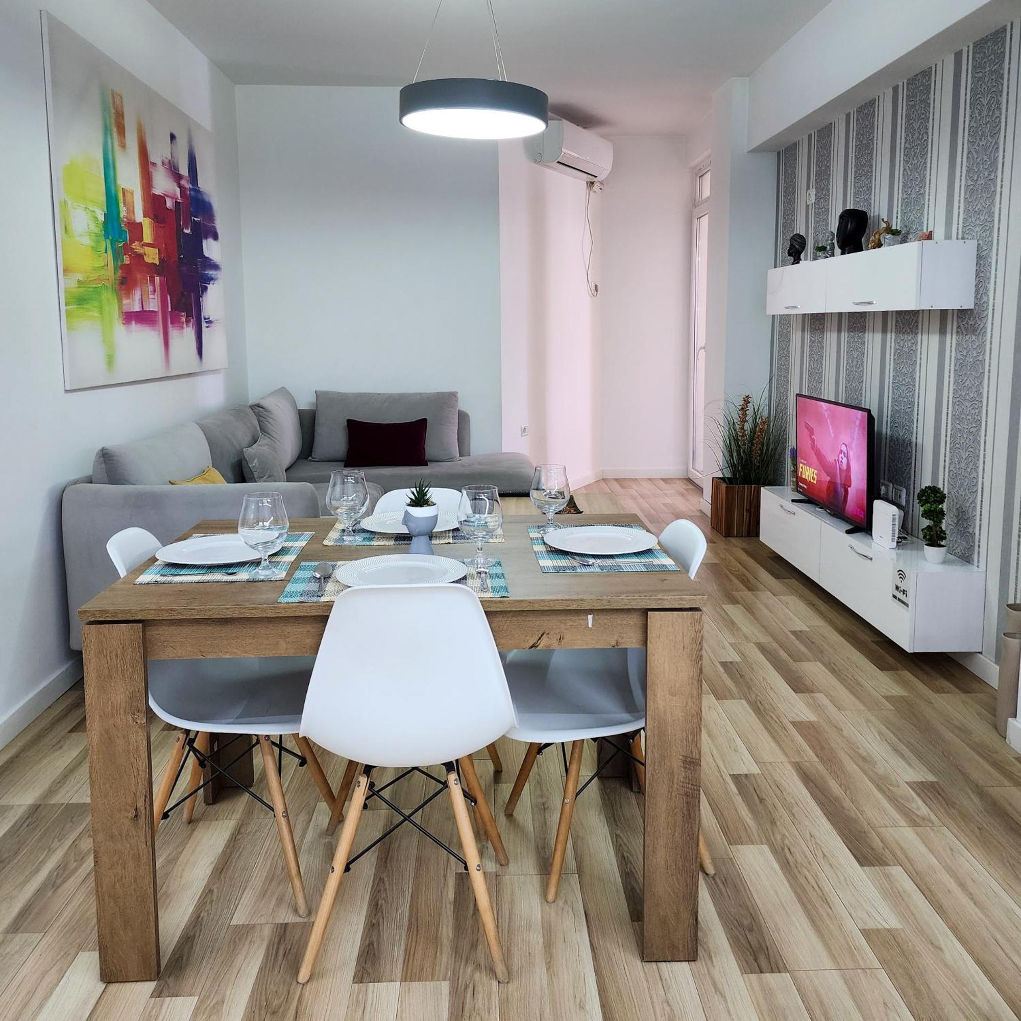 2E Apartment Myslym Shyri Tirana Exterior foto